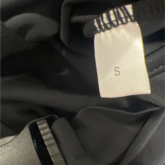 Black Cut-Out Long Sleeve Sexy Romper Cut Out Bodysuit Sexy Shorts Size Small - Picture 9 of 11